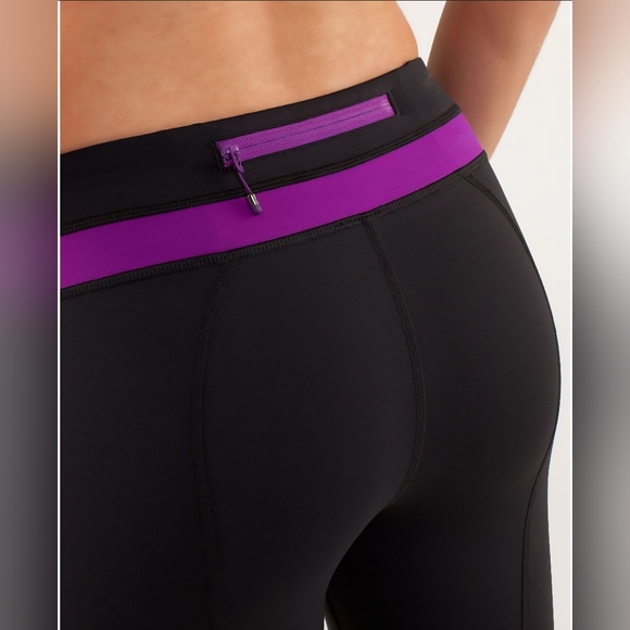 Lululemon Run Inspire Crop II Leggings in Black & Tender Violet - Picture 4 of 9